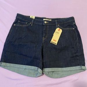 Levi’s shorts
